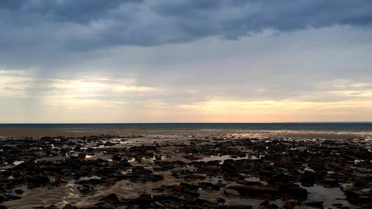 L' Anpeg, Gite Dans Le Cotentin Jusqu'A 8 Personnes Besneville Exteriér fotografie